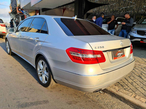 Imagem 6 de 11 de Mercedes-benz E 250 1.8 Cgi Avantgarde 16v Gasolina 4p