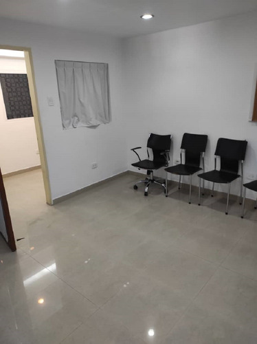 Imagen 4 de 15 de Oficina En Alquiler Av. Andrés Bello Edif. Nuevo Centro