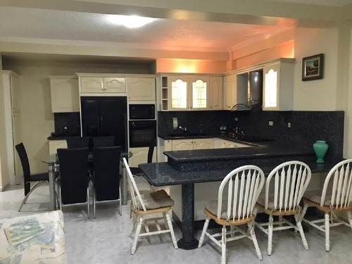 Imagen 2 de 11 de En Alquiler Apartamento Ubicado En Residencias Karina Al03-681rk-atov