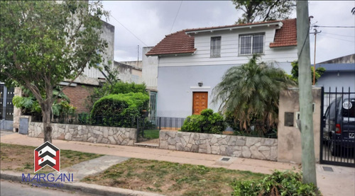 Imagen 2 de 29 de Excelente P.h. Tipo Casa 5 Amb C/ Cochera Y Jardin