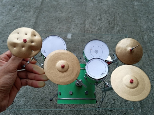 Miniatura De Bateria Musical