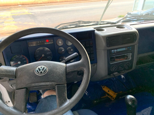 Imagem 8 de 13 de Volkswagen 8-150 2005