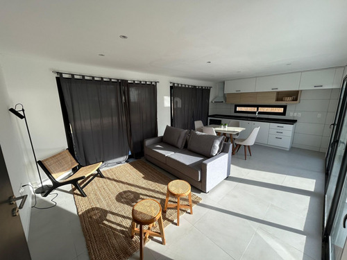 Casa En Venta De 3 Dormitorios En Piedra Del Chileno (ref: Bpv-9125)