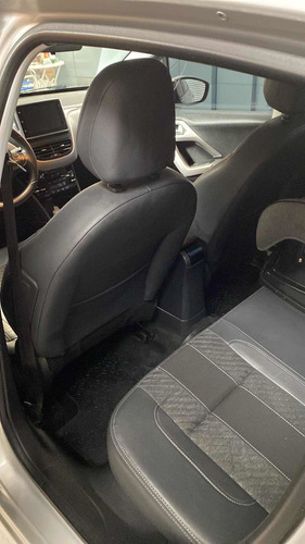 Imagen 14 de 15 de Peugeot 208 1.6 Feline 2018