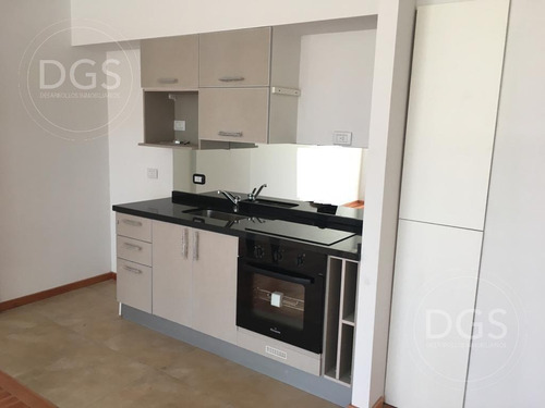 Imagen 9 de 17 de Departamento Dos Ambientes En Excelente Ubicación - Banfield Este