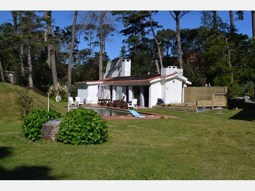 Imagen 3 de 10 de Id 2000 - Pinares, Punta Del Este. Piscina, Parque, Espectacular. Consulte Por Temporada