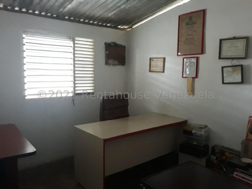 Milagros Inmuebles Casa Venta Cabudare Lara La Piedad Norte Economica Residencial Economico Código Inmobiliaria Rent-a-house 25-7832