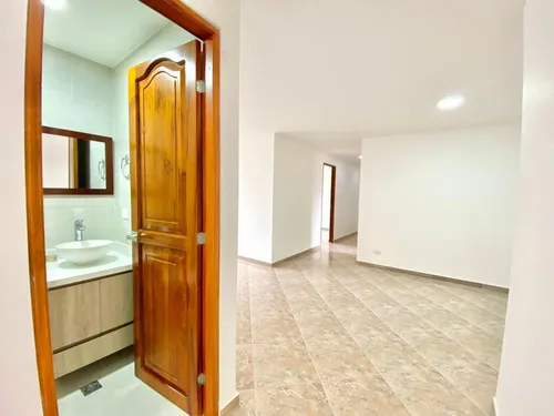 Apartamento En Venta En Laureles. Cod V4384