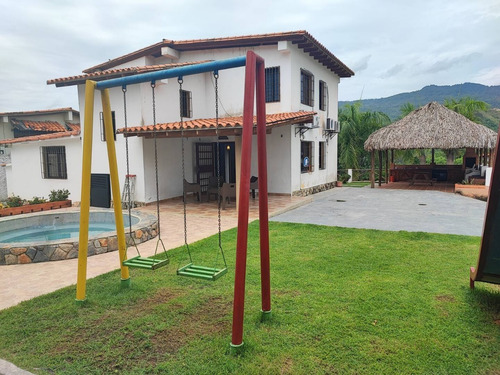 Imagen 6 de 17 de Casa En Venta En Carialinda Naguanagua Cód 146730 Lucrecia Escorcha