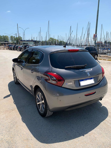Imagen 6 de 23 de Peugeot 208 2017 1.6 Feline