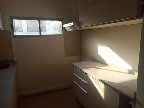 Imagen 12 de 19 de Alquiler Apartamento De 2 Dormitorios Y Parrillero Malvin
