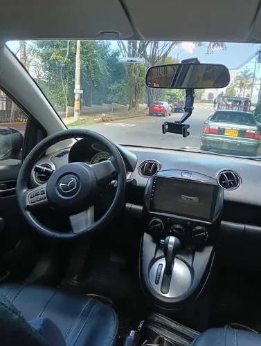 Mazda 2 1.498 sedan