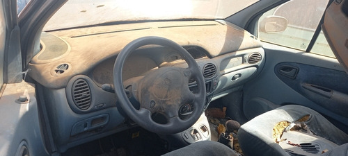 Imagem 12 de 25 de Renault Scenic 1999 2.0 Rxe 5p