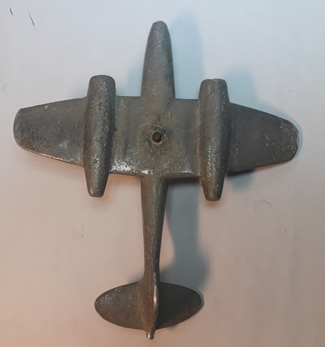 Antigua Maqueta De Avion Aluminio Gloster Meteor Pátina Plateada (Usado)