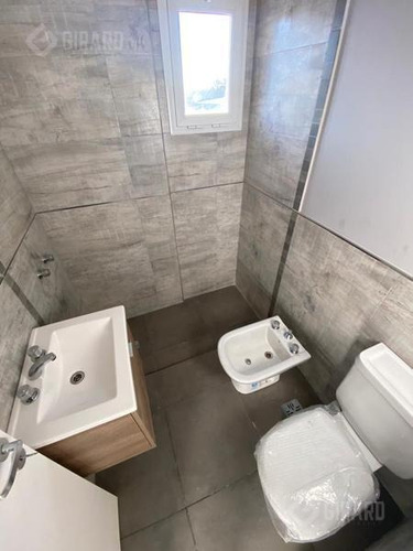 Duplex En Venta - Villa Primera