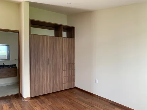 Casa En Venta En Condado Del Valle, Metepec, México