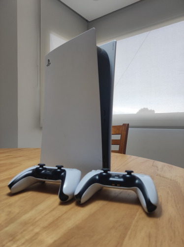 Playstation 5 Standar 825gb 2 Joysticks