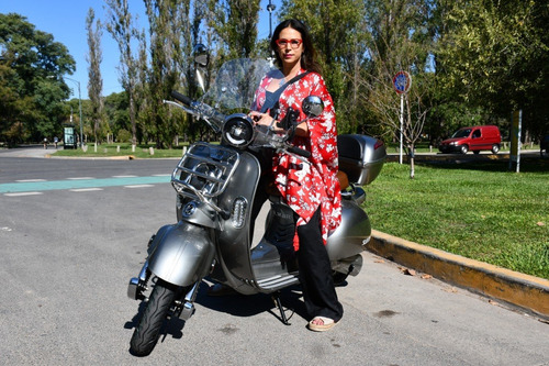 Imagen 4 de 15 de Moto Eléctrica Sunra Vintage - Ecomove