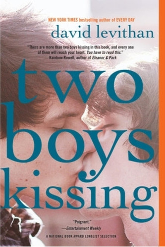 Two Boys Kissing - David Levithan