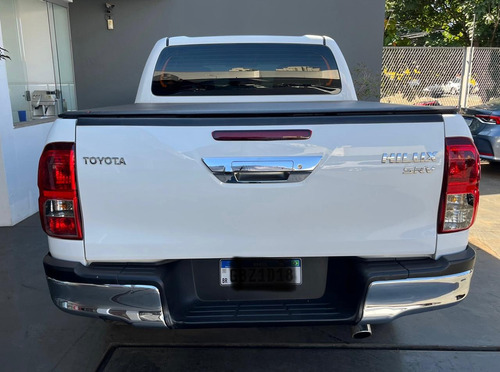 Toyota Hilux Caminhonete 2.8 16V SRV 4X4 DIESEL CABINE DUPLA AUTOMÁTICO