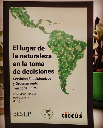 Lugar De La Naturaleza En La Toma De Decisiones, El, De Laterra, Paruelo. Editorial Ciccus En Español