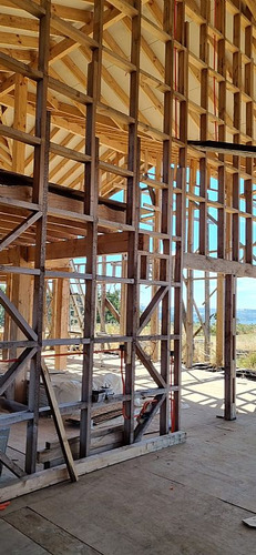 Oportunidad De Inversión - Parcela Con Casa En Construcción