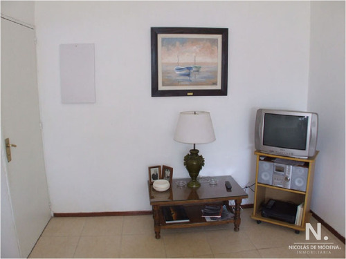 Departamento De 2 Dormitorios En Venta, Torre Antares