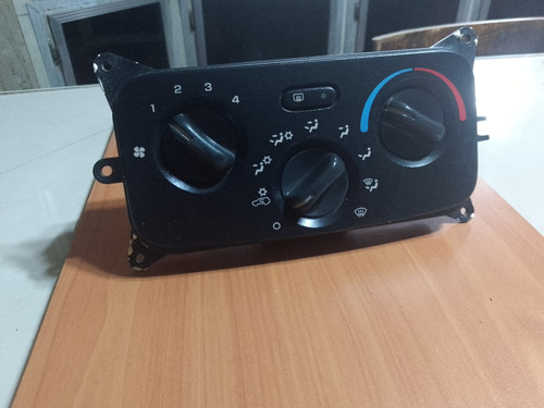 Controles Del Aire Acondicionado De Cherokee Liberty 02/07