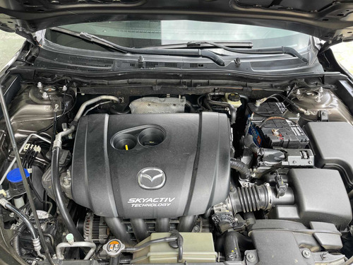 Imagen 10 de 11 de Mazda 3 2.0 Touring 2015