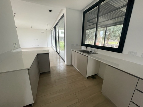 Imagen 14 de 14 de Venta - Casa Lote 28 En Lares De Canning