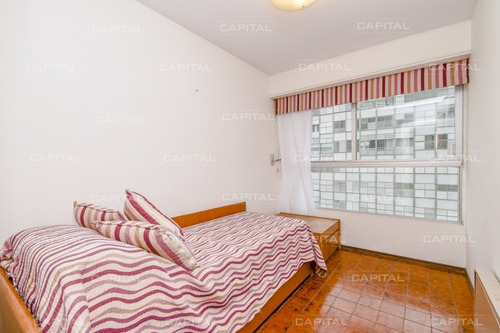 Apartamento De Tres Dormitorios En Venta - Punta Del Este- Ref: 24798