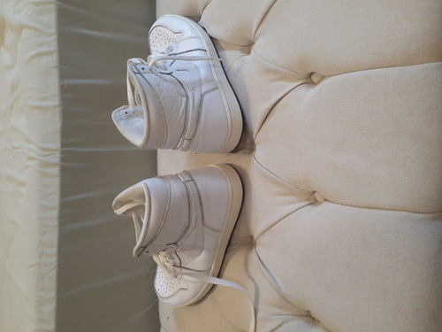 Imagen 3 de 3 de Air Jordan Originales Blancos