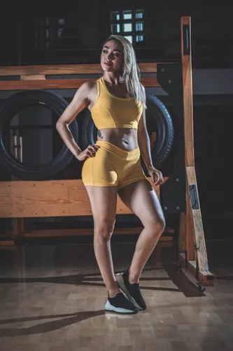 Shorts corte clearance v