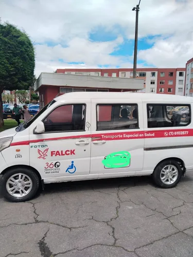 Van De 7 Pasajeros, Modelo 2020 Unico Dueño, 1200