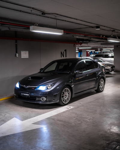 Subaru Impreza 2.5 Sedan Sti-300 Mt