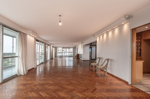 Exclusivo Piso - Torre Categoria - Segur. 24 Hs - 2 Cocheras