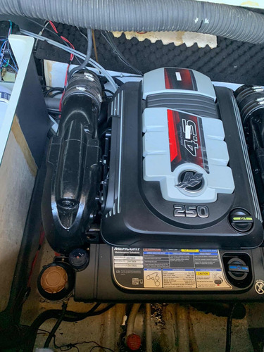 Lancha Cudy Regnicoli 690 Mercruiser 2021 250hp Coloc. Nuevo