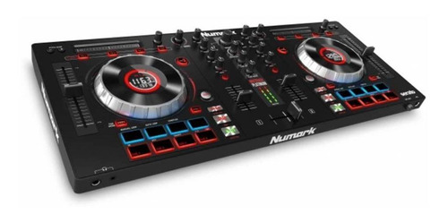 Controlador DJ Numark Mixtrack Platinum negro de 4 canales