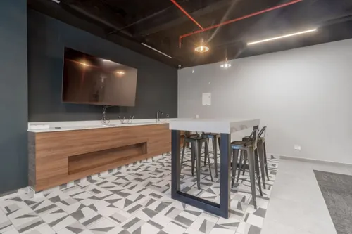 Apartamento En Arriendo/venta En Lisboa. Cod A16289