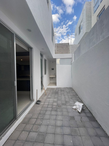 Imagen 17 de 18 de Casa En Renta/venta En Zibata!!!