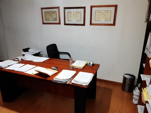 Imagen 6 de 11 de Centro Excelente Oficina En Venta- Calle Tucumán Al 20