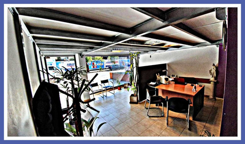 Imagen 3 de 12 de Excelente Local Comercial Con 2 Cocheras.-