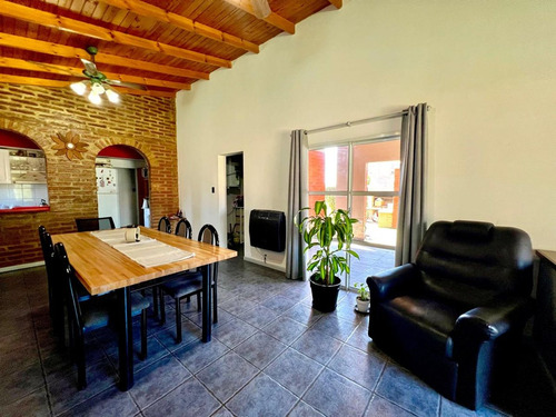 Casa Quinta En Hornero 5140