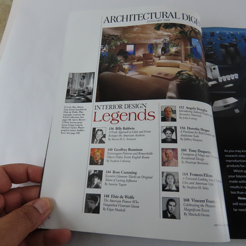 R251 Architectural Digest -- January 2000 (Usado)