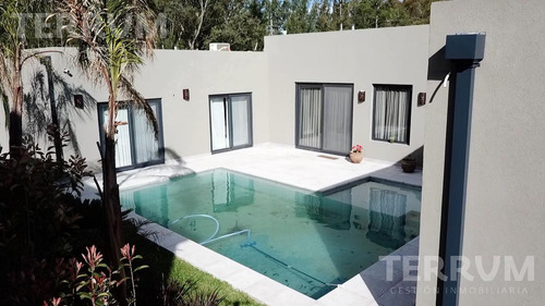 Casa Venta Canning Barrio Terralagos