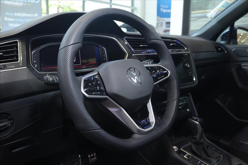 Tiguan 2.0 300 Tsi Gasolina Allspace R-line Automático