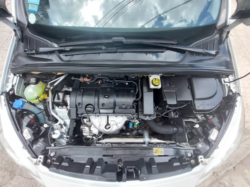 Imagen 16 de 16 de Peugeot 408 1.6 Active 115cv