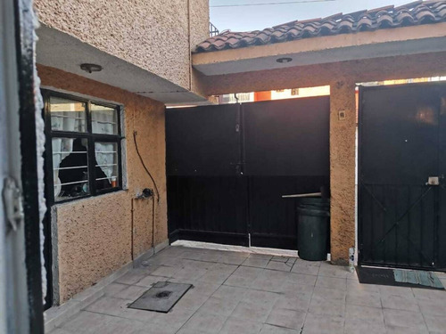 Imagen 2 de 12 de Casa En Venta En San Juan Bosco Atizapan