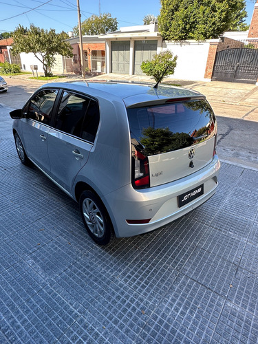 Volkswagen Up! 1.0 High Up! 75cv 5 p
