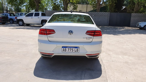 Volkswagen Passat 2.0 Tsi R-line 220cv